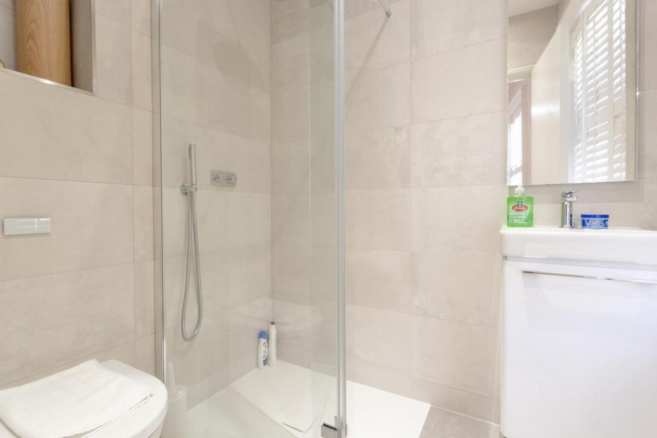 Fantastic 2 Bedroom Apartment In Central Londra Exterior foto